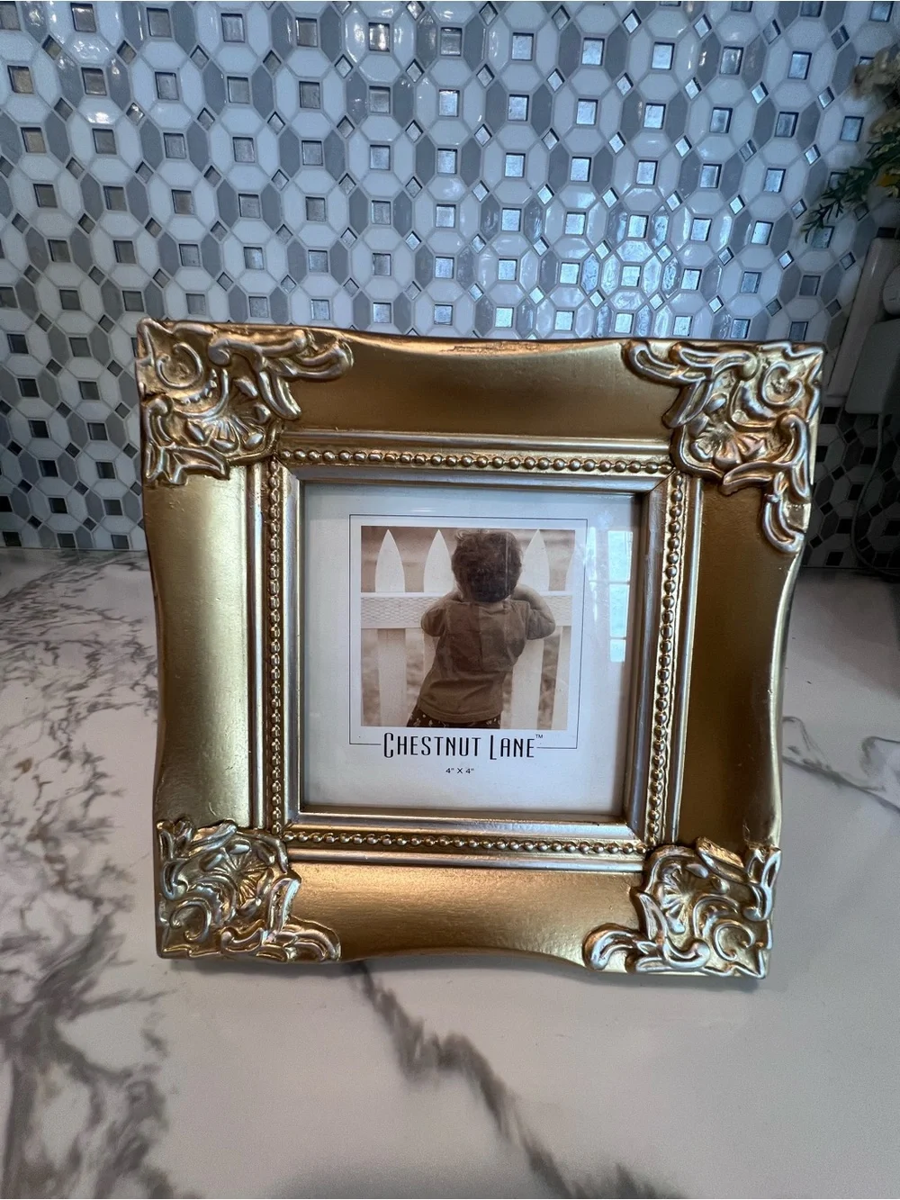 Vintage Baroque Style Picture Frame Gold Resin 4x4 Photo Glass